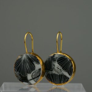 ginkgo love night porcelain gold earrings frontbackview unique mamutaki