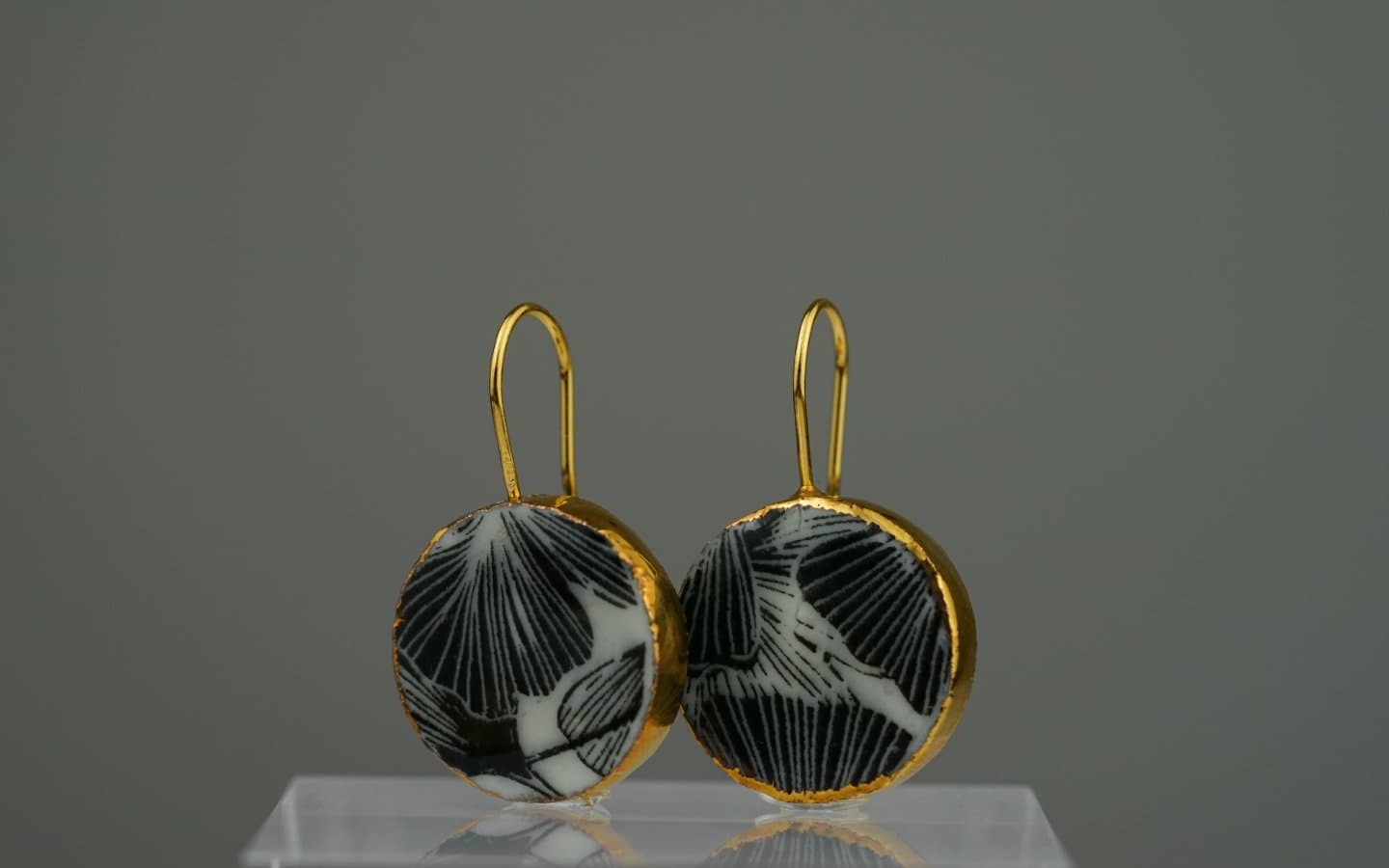 ginkgo love night porcelain gold earrings frontview unique mamutaki