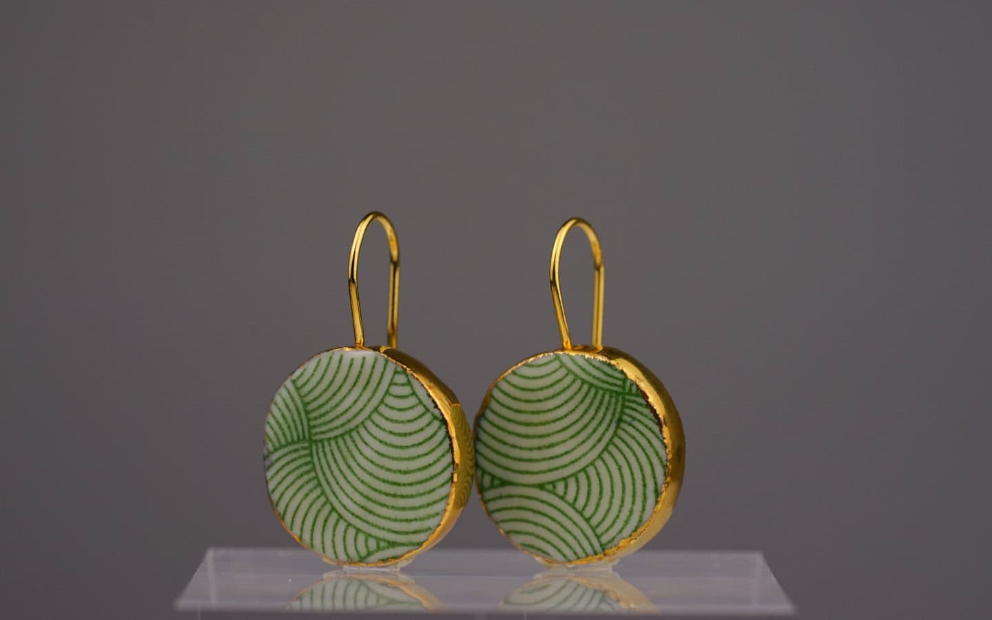 green waves porcelain gold earrings frontview unique mamutaki