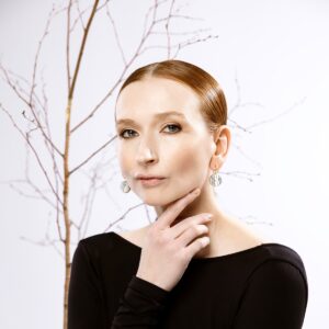 midori mori night porcelain earrings with gold mamutaki handcrafted front view